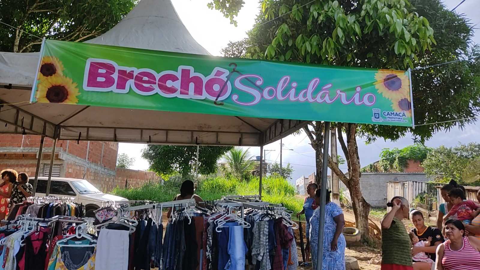 Camacã: Prefeitura homenageia as Mães da Portelinha I através do Projeto Brechó Solidário.
